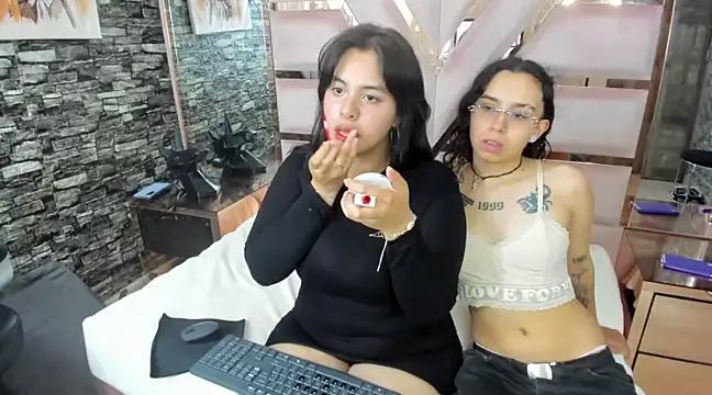 Unleash your urge for fetish cams livestreamers with our pick of steaming hot models, versed in the art of seduction and indulgence.