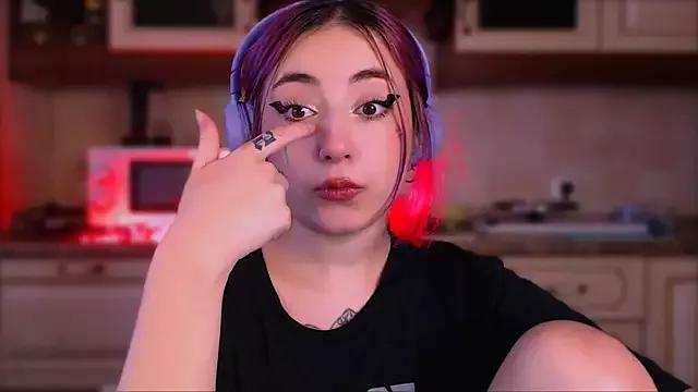 purplewitch from StripChat is Freechat