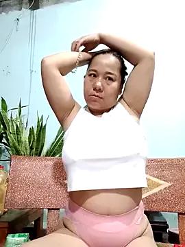 Queen-18200 from StripChat is Freechat