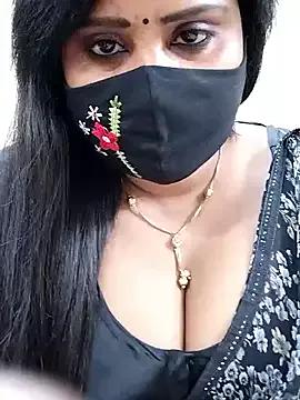 Queenflowerr from StripChat is Freechat