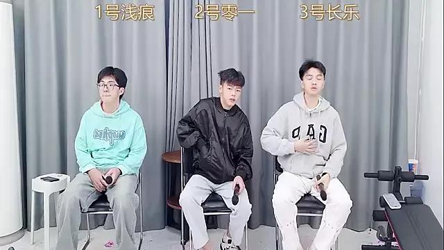 Unleash your urge for fetish cams livestreamers with our pick of steaming hot models, versed in the art of seduction and indulgence.