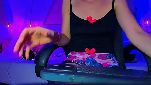 Rachel_Foxy from StripChat is Freechat
