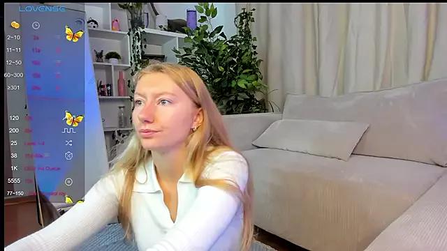 Rachel_Rut from StripChat is Freechat
