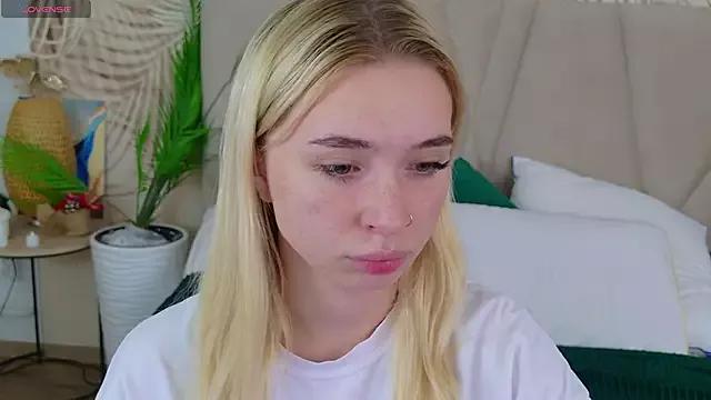 RachelColon from StripChat is Freechat