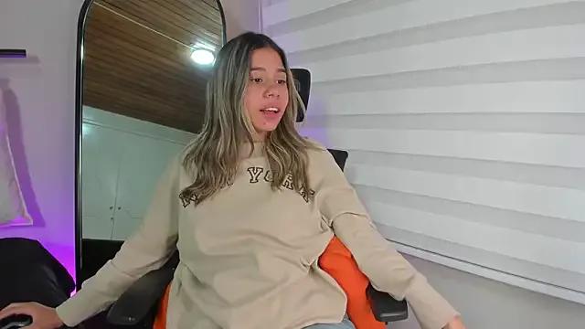 Unleash your urge for fetish cams livestreamers with our pick of steaming hot models, versed in the art of seduction and indulgence.