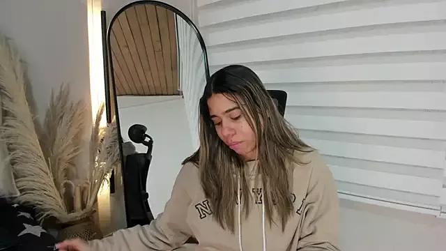 Unleash your urge for fetish cams livestreamers with our pick of steaming hot models, versed in the art of seduction and indulgence.