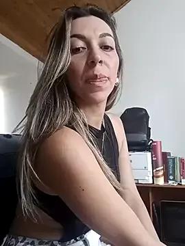 rachellboom from StripChat is Freechat