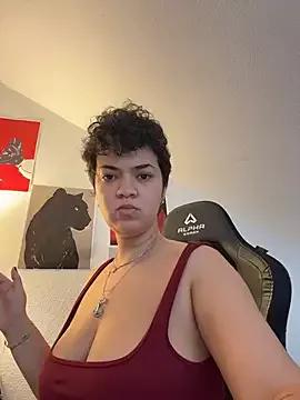 Unleash your urge for fetish cams livestreamers with our pick of steaming hot models, versed in the art of seduction and indulgence.