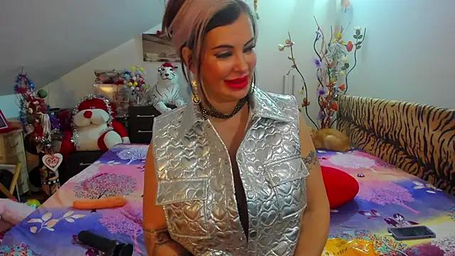 Unleash your urge for fetish cams livestreamers with our pick of steaming hot models, versed in the art of seduction and indulgence.