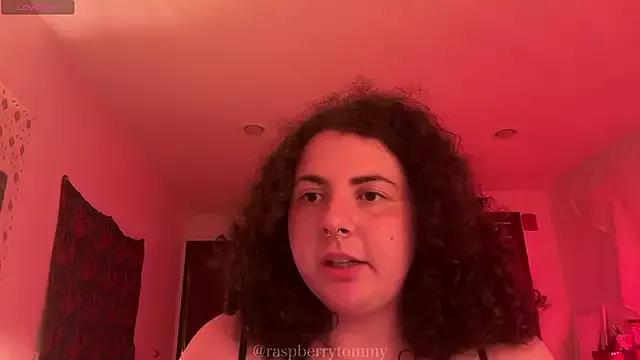 RaspberryTommyFTM from StripChat is Freechat