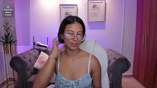 Unleash your urge for fetish cams livestreamers with our pick of steaming hot models, versed in the art of seduction and indulgence.