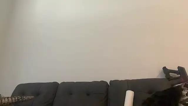 RavenRayyy from StripChat is Freechat