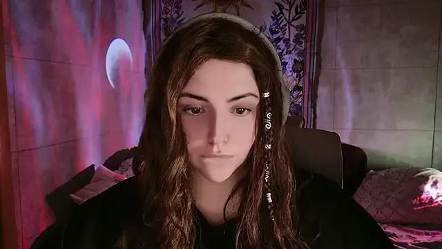 RavenRush from StripChat is Freechat