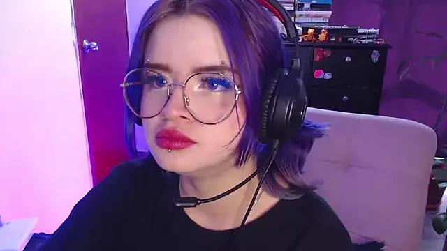 Raventh_ from StripChat is Freechat