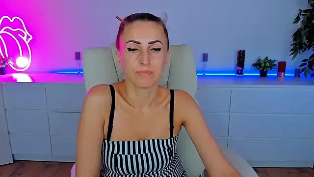 Unleash your urge for fetish cams livestreamers with our pick of steaming hot models, versed in the art of seduction and indulgence.