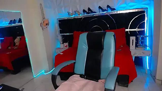red_moon_2 from StripChat is Freechat