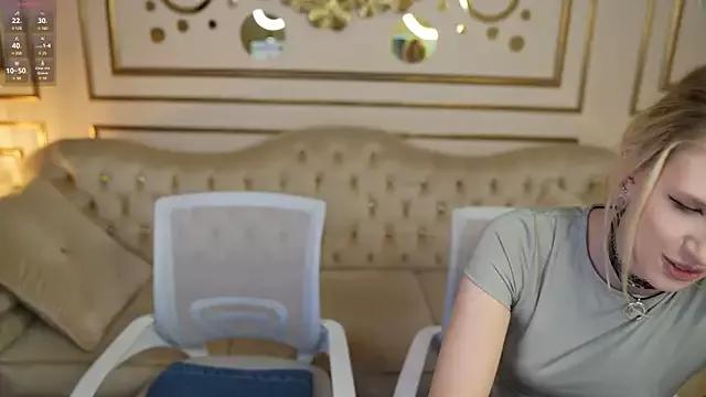 Regina_Sweet054 from StripChat is Freechat