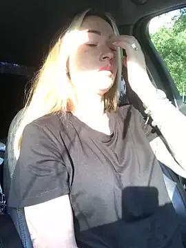 Reina_Cummings from StripChat is Freechat