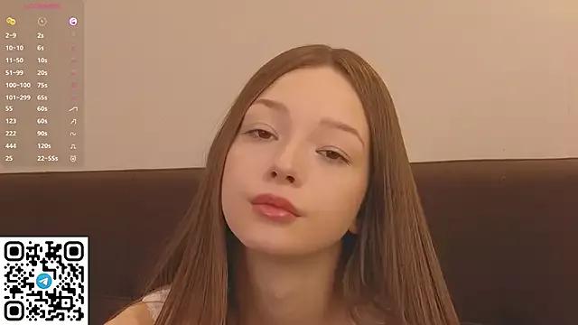 RemiFlover from StripChat is Freechat