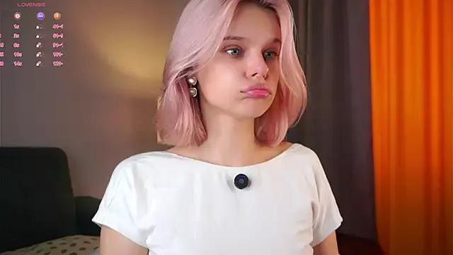 Unleash your urge for fetish cams livestreamers with our pick of steaming hot models, versed in the art of seduction and indulgence.