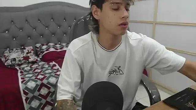 Rio_ponce from StripChat is Freechat