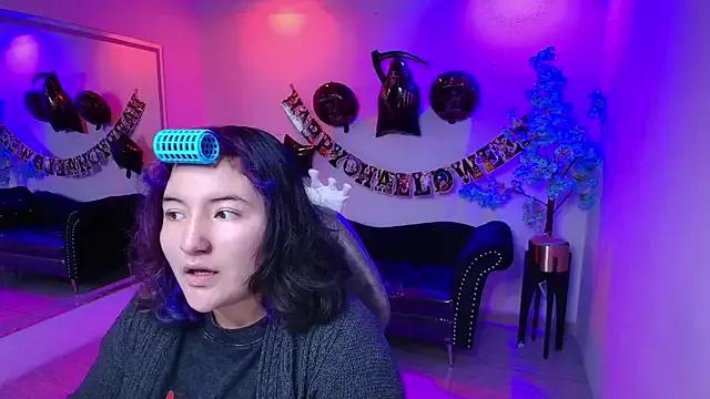 Unleash your urge for fetish cams livestreamers with our pick of steaming hot models, versed in the art of seduction and indulgence.