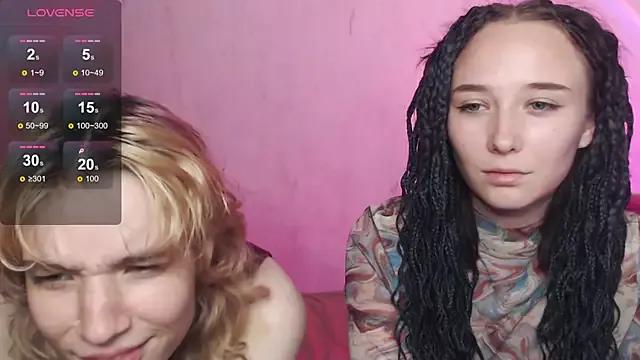 Unleash your urge for fetish cams livestreamers with our pick of steaming hot models, versed in the art of seduction and indulgence.