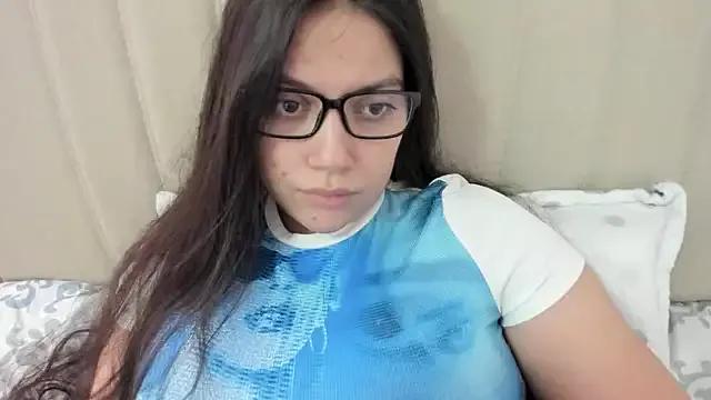 roniewester from StripChat is Freechat