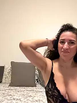 Photos of Rosalinda_Rosalinda from StripChat is Freechat