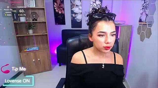 roseefancy from StripChat is Freechat