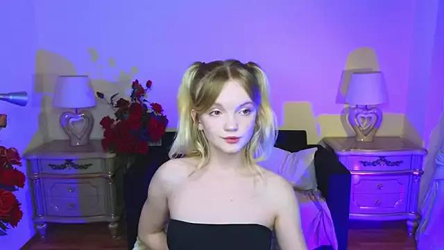 RosesKate from StripChat is Freechat
