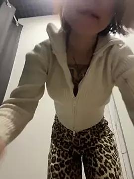 RosieSecret from StripChat is Freechat