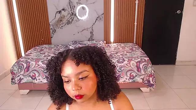 rosselyn_ from StripChat is Freechat