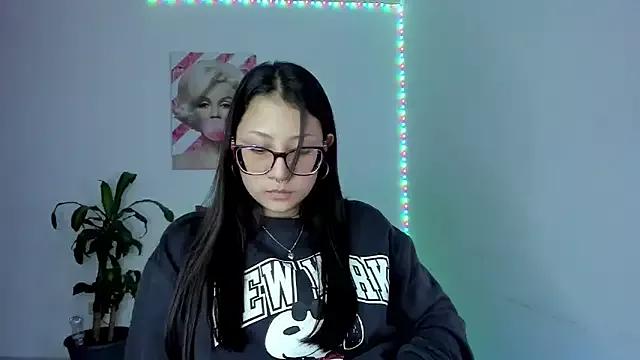 rouse_red from StripChat is Freechat