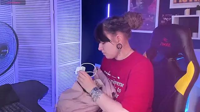Rowena_MacLeod from StripChat is Freechat