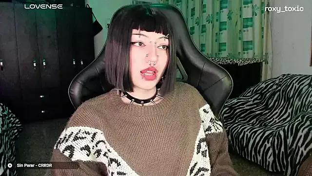 Unleash your urge for fetish cams livestreamers with our pick of steaming hot models, versed in the art of seduction and indulgence.