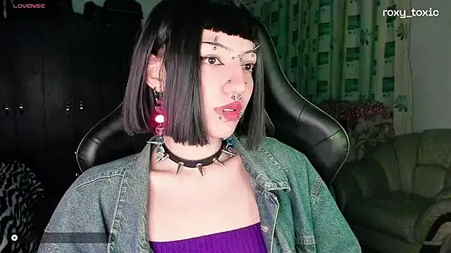 Unleash your urge for fetish cams livestreamers with our pick of steaming hot models, versed in the art of seduction and indulgence.