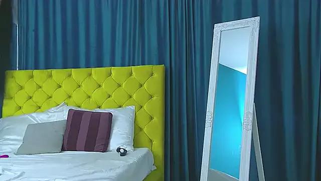 Unleash your urge for fetish cams livestreamers with our pick of steaming hot models, versed in the art of seduction and indulgence.