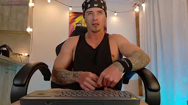 Ryannblue07 from StripChat is Freechat