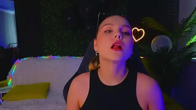 Unleash your urge for fetish cams livestreamers with our pick of steaming hot models, versed in the art of seduction and indulgence.
