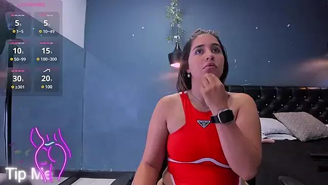 Saharaa_Miller from StripChat is Freechat