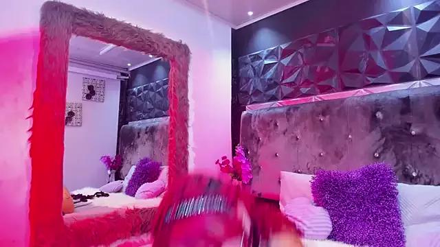 Unleash your urge for fetish cams livestreamers with our pick of steaming hot models, versed in the art of seduction and indulgence.