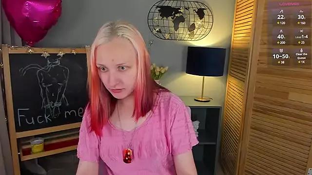 SallyFishery from StripChat is Freechat