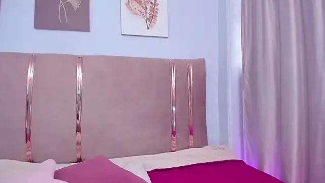 SALOME_F0X_ from StripChat is Freechat
