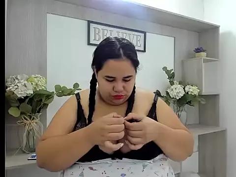 samanthaladys from StripChat is Freechat