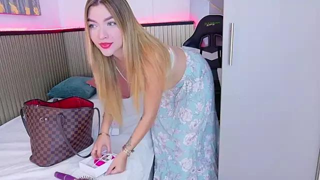 Unleash your urge for fetish cams livestreamers with our pick of steaming hot models, versed in the art of seduction and indulgence.