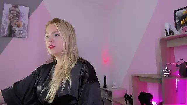 Unleash your urge for fetish cams livestreamers with our pick of steaming hot models, versed in the art of seduction and indulgence.