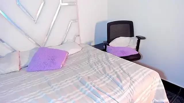 Unleash your urge for fetish cams livestreamers with our pick of steaming hot models, versed in the art of seduction and indulgence.