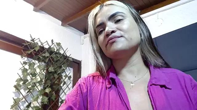 sandra_perez1 from StripChat is Freechat