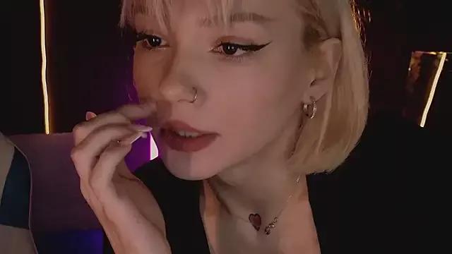 SandraBoyl from StripChat is Freechat